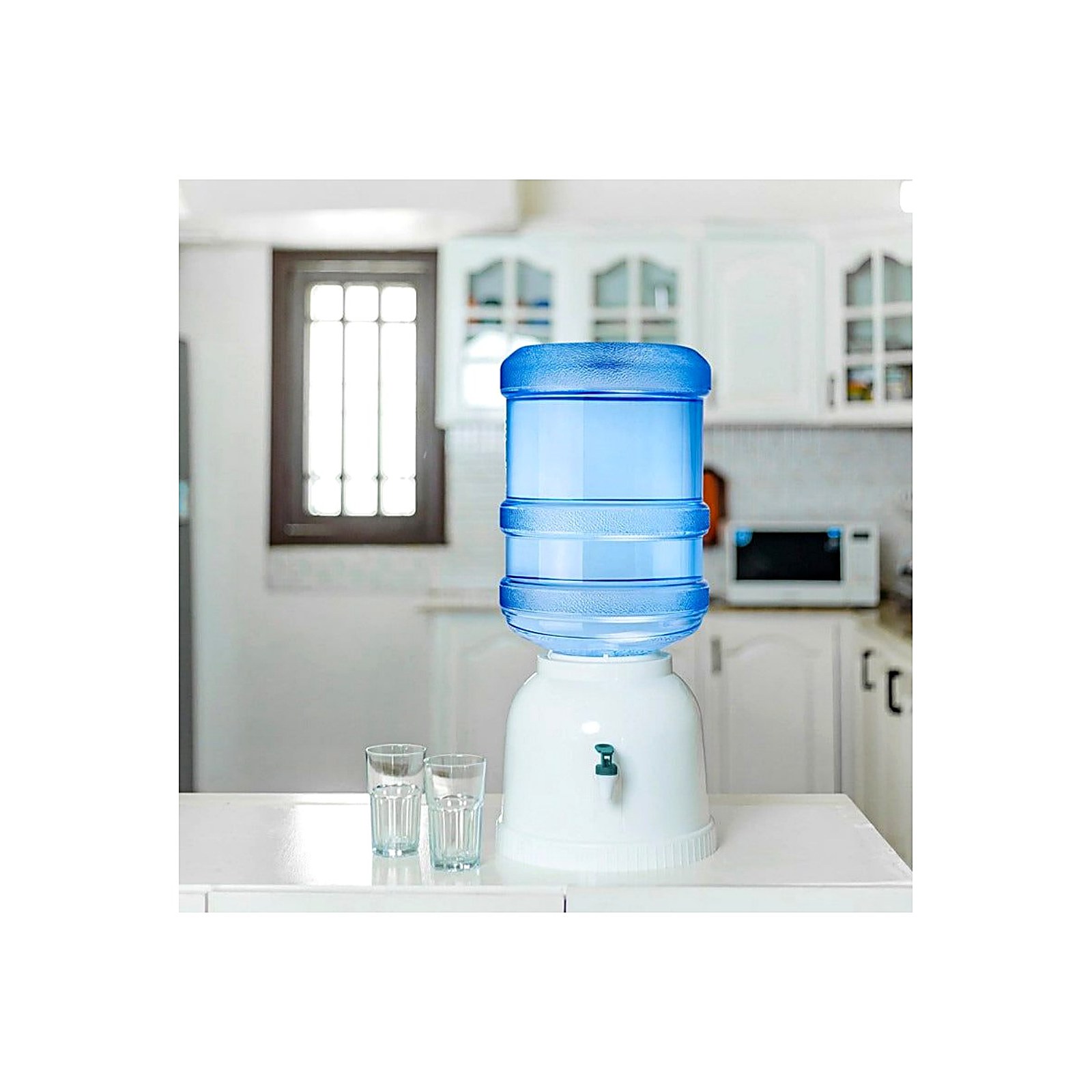 Manual water dispenser - main view